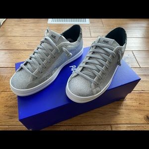 P448 Johnny Glitter Ice Python size 38